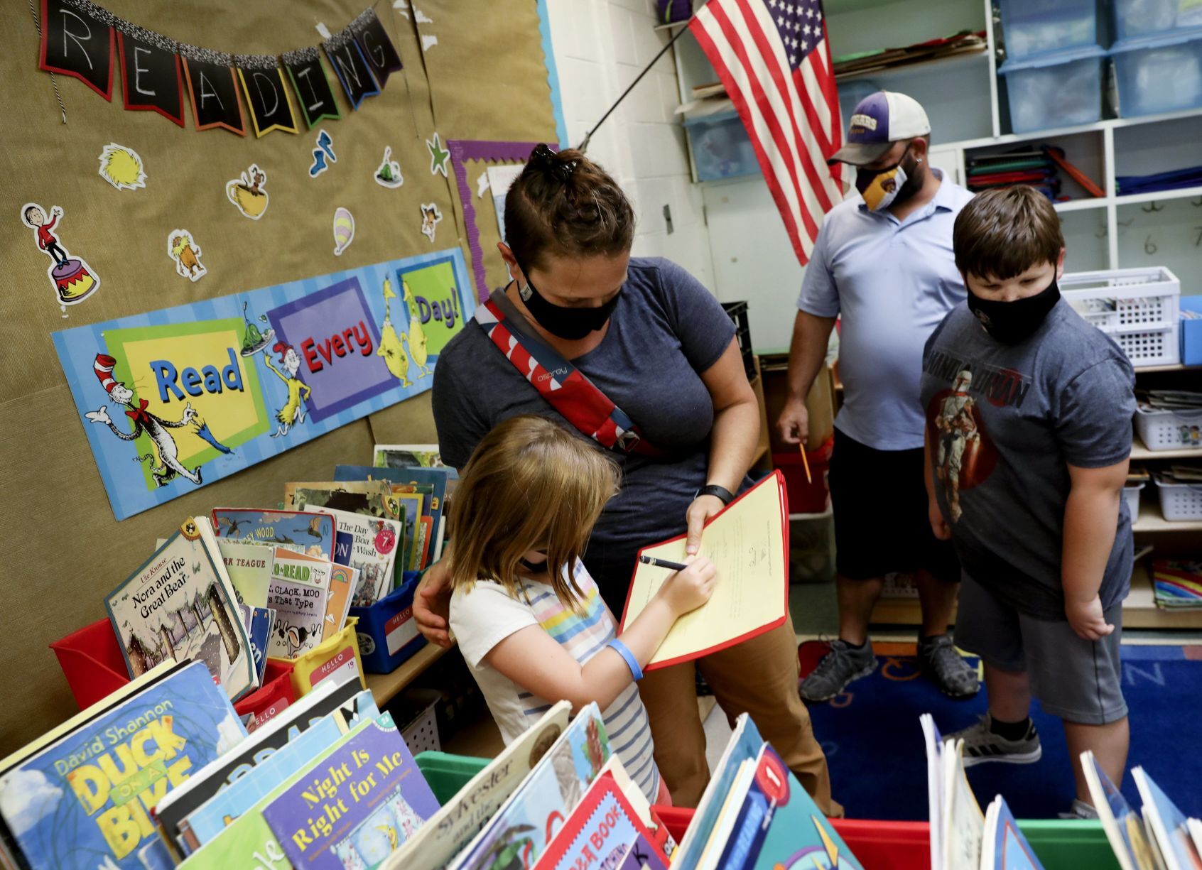 Treasure hunt during second grade open house
